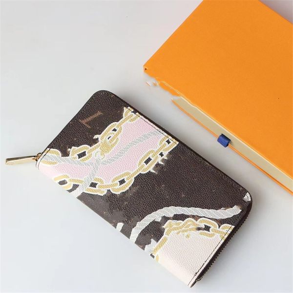 luxury design wallet 2023 luis fashion men's and women's business card holder vintage decoration square zipper mini card bag vutto, Red;black
luxury design wallet 2023 luis fashion men's and women's business card holder vintage decoration square zipper mini card bag vutto, Red;black