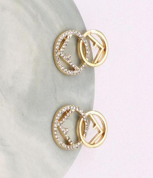 women brand earrings designers ear stud 18k gold plated crystal geometry earring for wedding party jewerlry accessorie8236350, Golden;silver
women brand earrings designers ear stud 18k gold plated crystal geometry earring for wedding party jewerlry accessorie8236350, Golden;silver