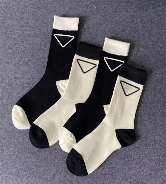 2021 designer men and women socks brands luxury sports winter letter knit sock hosiery cotton 4pcs lot with box172d1467927, Black
2021 designer men and women socks brands luxury sports winter letter knit sock hosiery cotton 4pcs lot with box172d1467927, Black