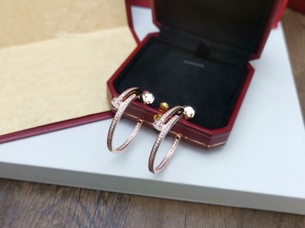 18k gold plated carti letter earrings fashion design stud crystal pearl wedding engagement lover gift jewelry, Golden;silver
18k gold plated carti letter earrings fashion design stud crystal pearl wedding engagement lover gift jewelry, Golden;silver