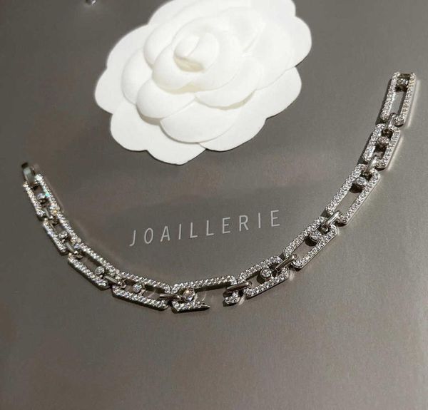new brand pure 925 sterling silver jewelry for women thick chain move diamond bracelet party wedding luxury jewelry summer beach3084197, Golden;silver
new brand pure 925 sterling silver jewelry for women thick chain move diamond bracelet party wedding luxury jewelry summer beach3084197, Golden;silver
