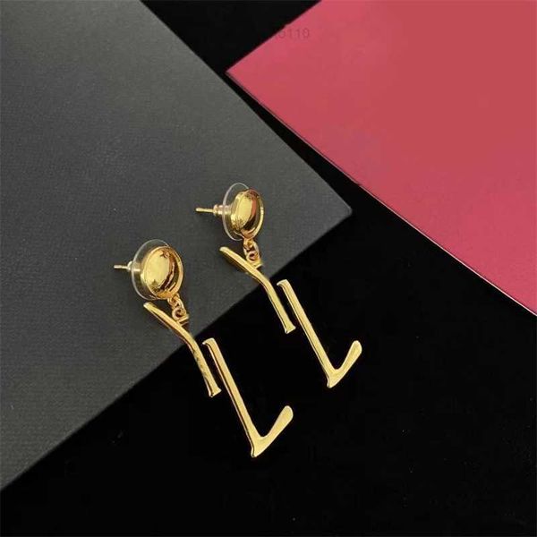 brass dangle designer earrings for woman plated gold stud earring fashion vintage ohrringe small wedding metal chain pearl diamond earings l, Golden;silver
brass dangle designer earrings for woman plated gold stud earring fashion vintage ohrringe small wedding metal chain pearl diamond earings l, Golden;silver
