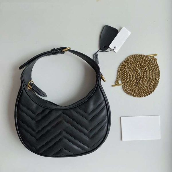 2023 new classic half moon underarm bag fashion summer versatile bag genuine leather handheld one shoulder women's bag famous desinge b
2023 new classic half moon underarm bag fashion summer versatile bag genuine leather handheld one shoulder women's bag famous desinge b