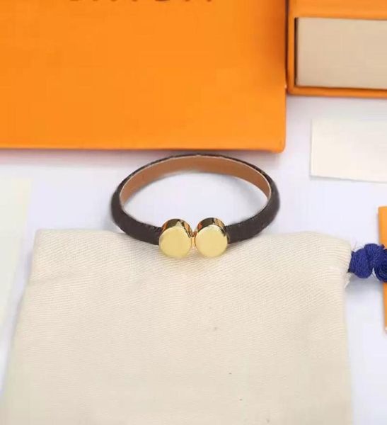 brand luxury jewelry female designer leather bracelet highend elegant fashion gift with logo and box9924911, Golden;silver
brand luxury jewelry female designer leather bracelet highend elegant fashion gift with logo and box9924911, Golden;silver