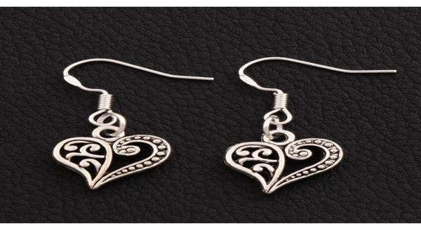 half flower heart earrings 925 silver fish chandelie ear hook 40pairslot tibetan silver e919 132x315mm qlhad6133689
half flower heart earrings 925 silver fish chandelie ear hook 40pairslot tibetan silver e919 132x315mm qlhad6133689