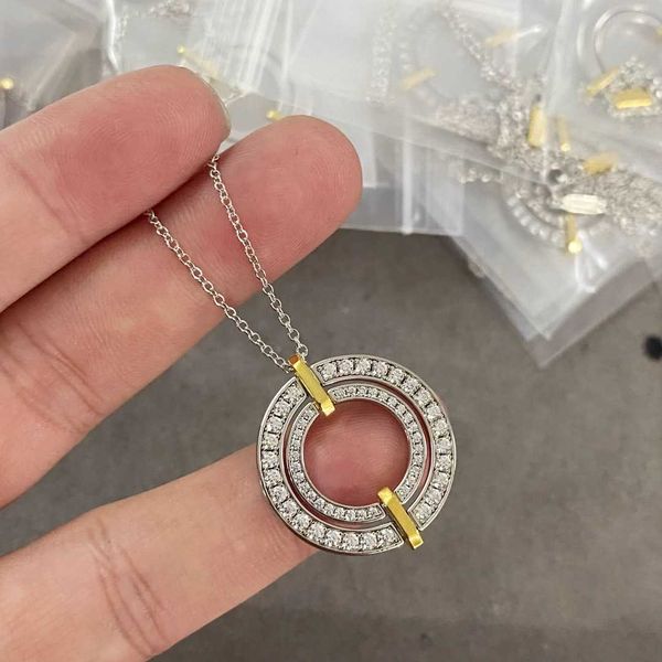 internet celebrity v gold new t-round necklace colorful electroplated advanced precision editiffayon shining and outstanding, Black
internet celebrity v gold new t-round necklace colorful electroplated advanced precision editiffayon shining and outstanding, Black