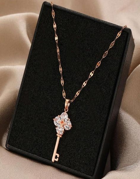 necklace light luxury and simple temperament titanium steel clavicle necklace female key rose gold zircon indelible net red clover5586107, Silver
necklace light luxury and simple temperament titanium steel clavicle necklace female key rose gold zircon indelible net red clover5586107, Silver