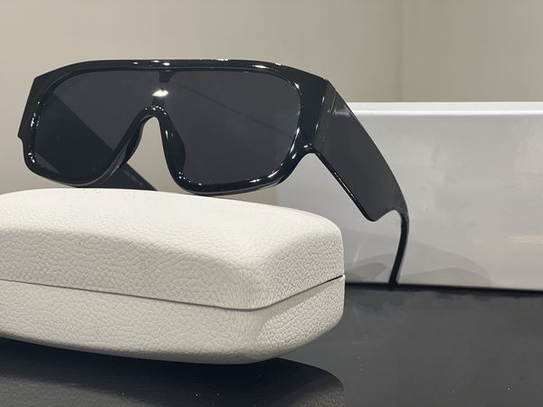 designer luxury sunglasses men women eyeglasses outdoor shades big square frame fashion classic lady sun glasses mirrors high quality, White;black
designer luxury sunglasses men women eyeglasses outdoor shades big square frame fashion classic lady sun glasses mirrors high quality, White;black