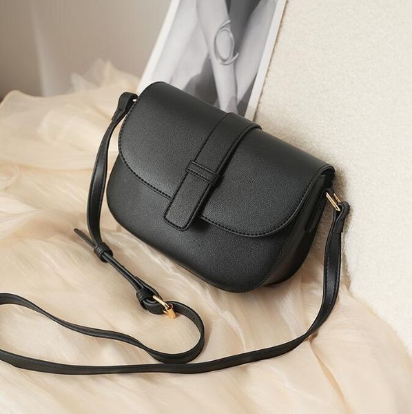 designer women bags new 2023 small square bag trend women single shoulder messenger bags 21-15-7cm, Black;red
designer women bags new 2023 small square bag trend women single shoulder messenger bags 21-15-7cm, Black;red