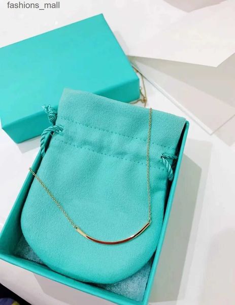 designer necklace classics gold pendant necklace fashion designer design 316l stainless steel gifts for women smile necklace, Silver
designer necklace classics gold pendant necklace fashion designer design 316l stainless steel gifts for women smile necklace, Silver