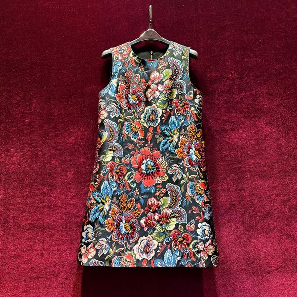 european and american women's dress 2023 summer new style round neck sleeveless heavy stitching beads floral jacquard dress, Black;gray
european and american women's dress 2023 summer new style round neck sleeveless heavy stitching beads floral jacquard dress, Black;gray