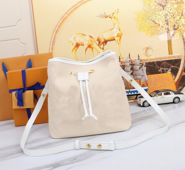designer woman neonoe bb tote m23080 lady luxury monograms shoulder bags checked handle handbag with zip pocket casual purse backpack capsul
designer woman neonoe bb tote m23080 lady luxury monograms shoulder bags checked handle handbag with zip pocket casual purse backpack capsul