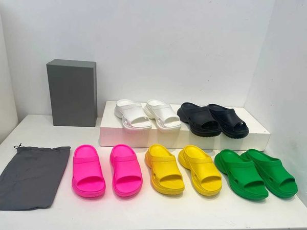 senior sense slippers thick soled slippers women's 23 summer new products flip-flop height increase non-slip outside wear fashion balen, Black
senior sense slippers thick soled slippers women's 23 summer new products flip-flop height increase non-slip outside wear fashion balen, Black