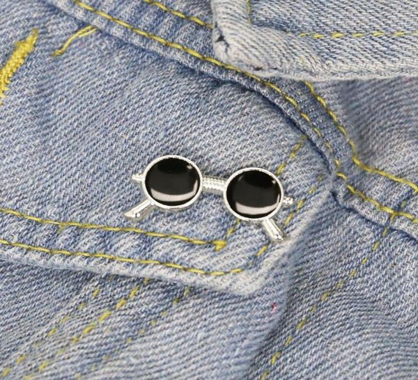alloy color sunglasses shape brooch student oil paint glasses clothes lapel pins women backpack sweater bags clothing badge3018884, Gray
alloy color sunglasses shape brooch student oil paint glasses clothes lapel pins women backpack sweater bags clothing badge3018884, Gray