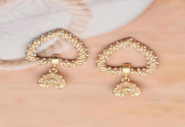 designers womens designer brand letter earrings ear stud women crystal pearl elegance temperament simple ladies wedding party jewe1519588, Golden;silver
designers womens designer brand letter earrings ear stud women crystal pearl elegance temperament simple ladies wedding party jewe1519588, Golden;silver