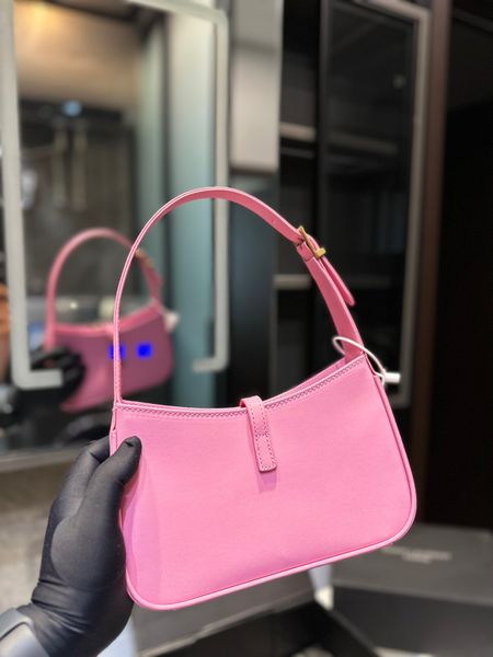 luxury handbag bag underarm bag for womens men tote crossbody bag shoulder tote genuine leather hobos vagrant bag designer bag crocodile pat
luxury handbag bag underarm bag for womens men tote crossbody bag shoulder tote genuine leather hobos vagrant bag designer bag crocodile pat