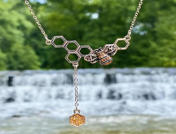 jewelry women honeybee pendant necklace insect bee honeycomb necklaces retro fashion bijoux gift8724766, Silver
jewelry women honeybee pendant necklace insect bee honeycomb necklaces retro fashion bijoux gift8724766, Silver