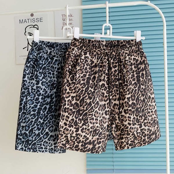 shorts men's summer loose fitting casual pants versatile leopard print sports pants street trend men's and women's lovers, White;black
shorts men's summer loose fitting casual pants versatile leopard print sports pants street trend men's and women's lovers, White;black