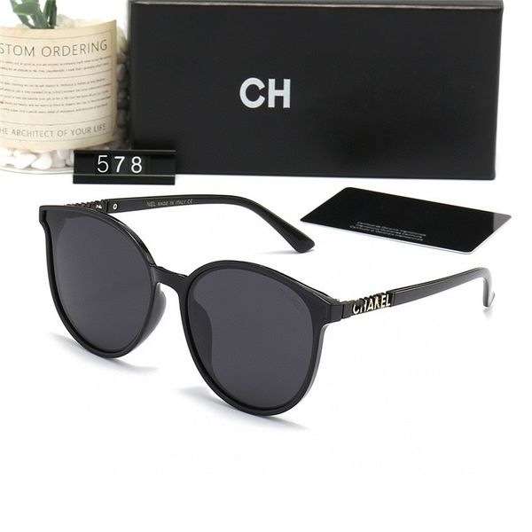 designer sunglasses for women and men fashion model special uv400 protection letters big leg double beam frame outdoor luxury design women s, White;black
designer sunglasses for women and men fashion model special uv400 protection letters big leg double beam frame outdoor luxury design women s, White;black