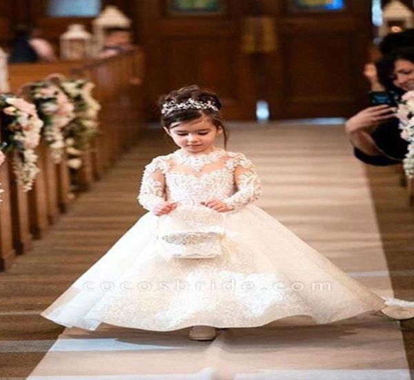 lovely kids flower girl dresses for wedding long sleeves ball gown long train bridesmaid dress girls wedding party mc22214770859, White;blue
lovely kids flower girl dresses for wedding long sleeves ball gown long train bridesmaid dress girls wedding party mc22214770859, White;blue