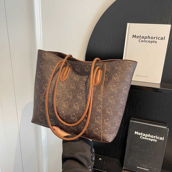 college student classroom bag women's summer new portable tote bag big bag fashion versatile one shoulder crossbody bag
college student classroom bag women's summer new portable tote bag big bag fashion versatile one shoulder crossbody bag