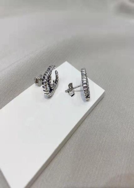 fashion letters earrings 925 stud aretes for women party wedding lovers gift jewelry engagement9407589, Golden;silver
fashion letters earrings 925 stud aretes for women party wedding lovers gift jewelry engagement9407589, Golden;silver