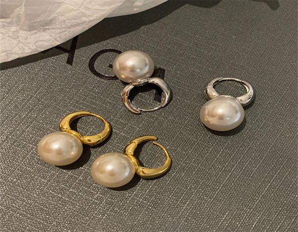 french summer niche retro design pearl earrings stud female senior ins fashion sweet allmatch jewelry accessories gift3660565, Golden;silver
french summer niche retro design pearl earrings stud female senior ins fashion sweet allmatch jewelry accessories gift3660565, Golden;silver