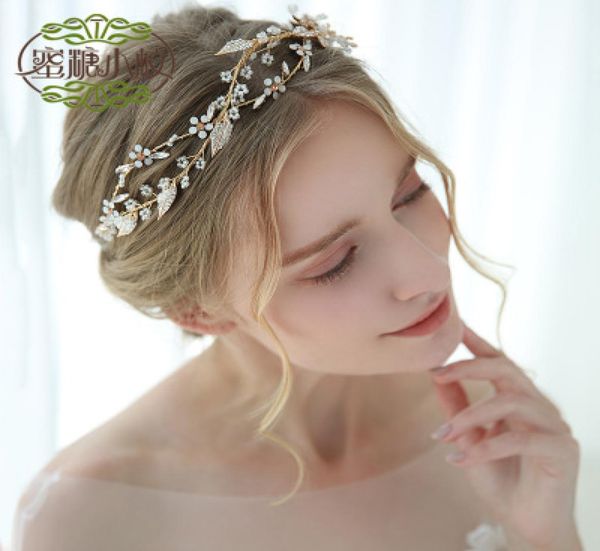 new luxury rhinestone maple leaf bride crown super fairy wedding accessories bridal gold headdress into the store to choose m1677993, Silver
new luxury rhinestone maple leaf bride crown super fairy wedding accessories bridal gold headdress into the store to choose m1677993, Silver