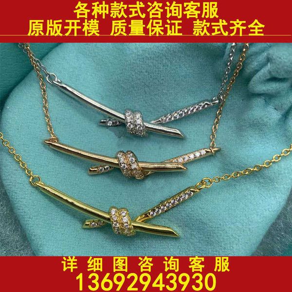 original new tiffayffay tiffayff925 silver v gold material simple and fashionable advanced design with diamond knot necklace, Black
original new tiffayffay tiffayff925 silver v gold material simple and fashionable advanced design with diamond knot necklace, Black