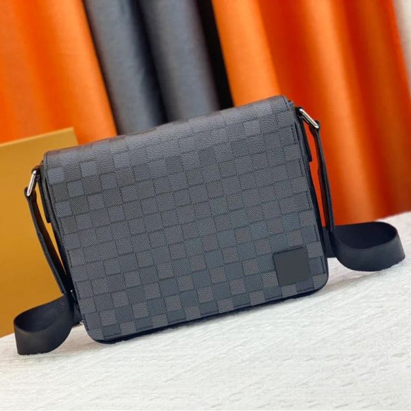 fashion designer district messenger bag man crossbody luxury brand tote handbag clutch embossed men purse black flower leather shoulder satc
fashion designer district messenger bag man crossbody luxury brand tote handbag clutch embossed men purse black flower leather shoulder satc