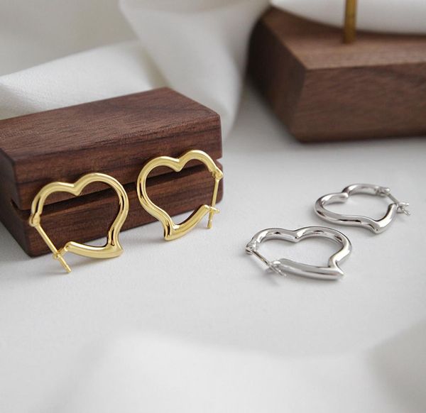 ea397 simple irregular geometric heart huggie silver earrings 18k gold filled 925 sterling silver hoop earrings women jewelry6140287, Golden;silver
ea397 simple irregular geometric heart huggie silver earrings 18k gold filled 925 sterling silver hoop earrings women jewelry6140287, Golden;silver