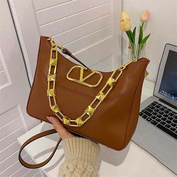 28% off handbag designer 2023 urban elegant shoulder new atmosphere bucket large capacity trendy style women's bag
28% off handbag designer 2023 urban elegant shoulder new atmosphere bucket large capacity trendy style women's bag