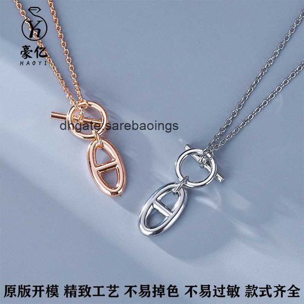 aher mas designer luxury nacklace letter h pig nose necklace for women silver versatile classic buckle temperament luxury collar chain
aher mas designer luxury nacklace letter h pig nose necklace for women silver versatile classic buckle temperament luxury collar chain