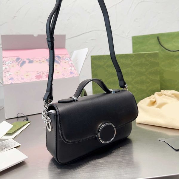 designer square bag women's vintage messenger purse luxury shoulder bags leather chain mobile phone handbag clutch 230715
designer square bag women's vintage messenger purse luxury shoulder bags leather chain mobile phone handbag clutch 230715