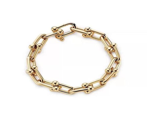luxury designers bracelet jewelry women men temperament bracelets titanium steel hip hop street neutral fashion charm simplicity c8784952, Golden;silver
luxury designers bracelet jewelry women men temperament bracelets titanium steel hip hop street neutral fashion charm simplicity c8784952, Golden;silver