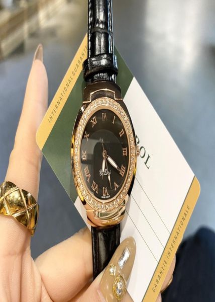2021 fashion women watches luxury brand 32mm diamond dial wristwatches leather strap quartz watch for ladies valentine gift orolog2173464, Slivery;golden
2021 fashion women watches luxury brand 32mm diamond dial wristwatches leather strap quartz watch for ladies valentine gift orolog2173464, Slivery;golden