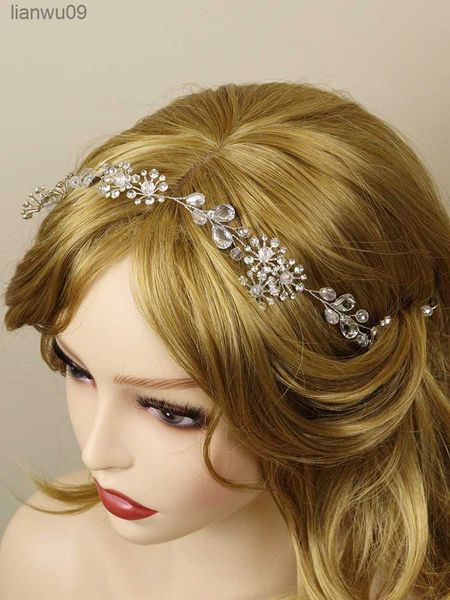 minimalist silver wedding headband shiny crystal hair accessories rhinestones head jewelry bride headdress for party diadem l230704, White;golden
minimalist silver wedding headband shiny crystal hair accessories rhinestones head jewelry bride headdress for party diadem l230704, White;golden