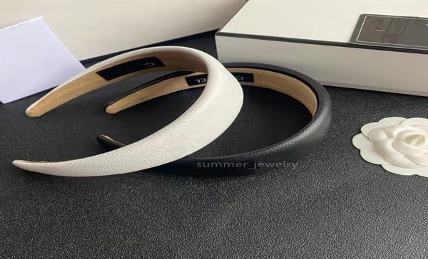 luxury women headbands classic white black europe us girl hair jewelry leather headband accessories c0388865806, Silver
luxury women headbands classic white black europe us girl hair jewelry leather headband accessories c0388865806, Silver