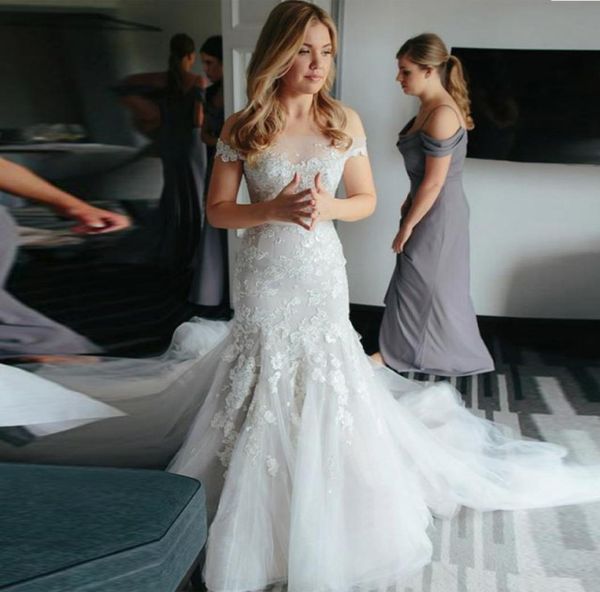 2019 white lace offtheshoulder wedding dress sheer neck applique sweep train zipper back mermaid bridal gown9781810
2019 white lace offtheshoulder wedding dress sheer neck applique sweep train zipper back mermaid bridal gown9781810