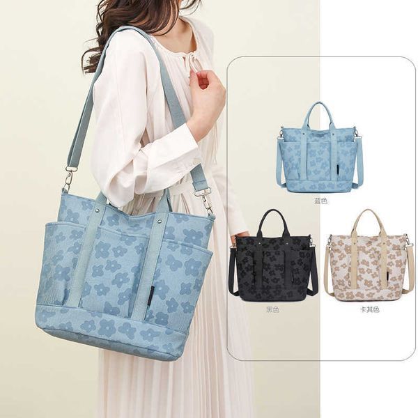 fashionable and minimalist texture single shoulder bag foreign style portable tote bag personalized square bag women's bag college stud
fashionable and minimalist texture single shoulder bag foreign style portable tote bag personalized square bag women's bag college stud