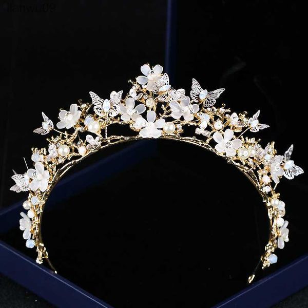 baroque crown hairband butterfly flower tiaras bride hair accessories crown flowers pearl headdress wedding headbands l230704, White;golden
baroque crown hairband butterfly flower tiaras bride hair accessories crown flowers pearl headdress wedding headbands l230704, White;golden