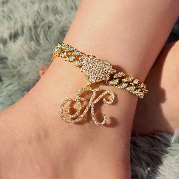 anklets initial cursive cuban link chain iced out anklet for women gold silver color bling hip hop heart bracelet foot jewelry 230607, Red;blue
anklets initial cursive cuban link chain iced out anklet for women gold silver color bling hip hop heart bracelet foot jewelry 230607, Red;blue