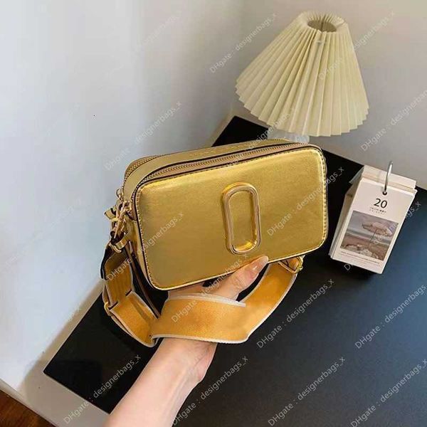 fashion contrast crossbody high-end online versatile small square color celebrity camera one shoulder women bag bags explosive wallets desig, Red;black
fashion contrast crossbody high-end online versatile small square color celebrity camera one shoulder women bag bags explosive wallets desig, Red;black