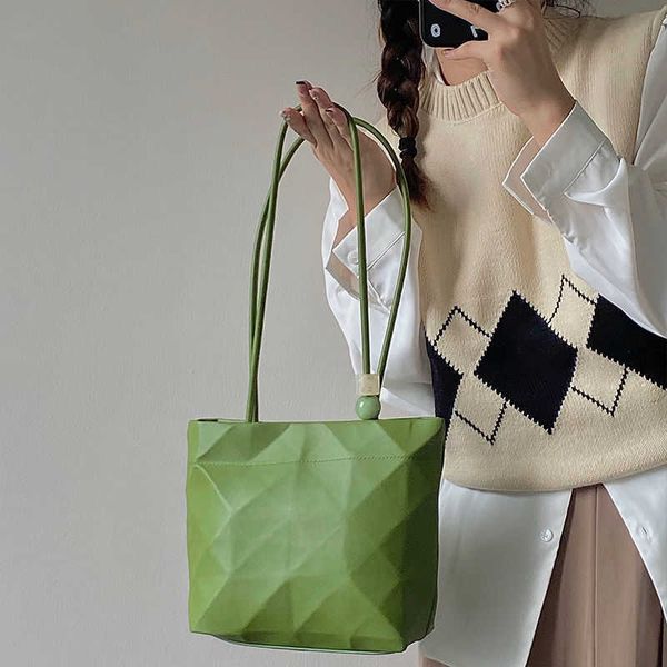 commuter tote bag college student one shoulder beaded underarm bag women's 202 new versatile handbag bucket bag
commuter tote bag college student one shoulder beaded underarm bag women's 202 new versatile handbag bucket bag