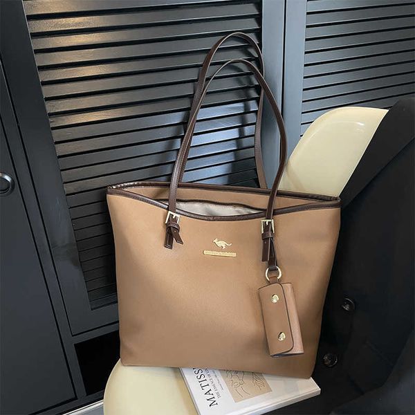 women's high capacity new summer versatile one shoulder college student commuter tote bag
women's high capacity new summer versatile one shoulder college student commuter tote bag