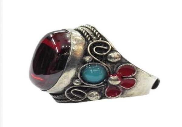 rare miao silver old inlay zircon cloisonne enamel red flower noble ring3650390
rare miao silver old inlay zircon cloisonne enamel red flower noble ring3650390