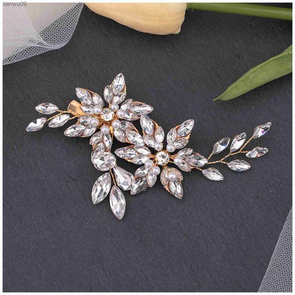 flower hair clip headdress exquisite hair jewelry crystal hair pieces for pgraphy halloween roleplaying l230704, White;golden
flower hair clip headdress exquisite hair jewelry crystal hair pieces for pgraphy halloween roleplaying l230704, White;golden