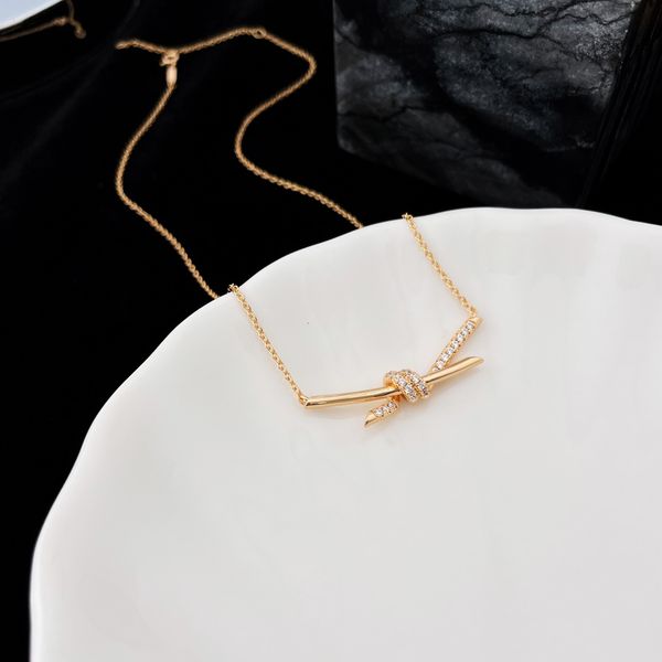 classic diamond pendant necklaces designer 18k gold plated chain mens snake bone pendant womens necklace jewelry gift, Silver
classic diamond pendant necklaces designer 18k gold plated chain mens snake bone pendant womens necklace jewelry gift, Silver