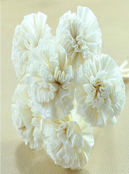 10pcs/lot dia 4.5cm handmade white cockscomb natrual so flower with rattan sticks for reed diffuser fragrance incense votilizer zh0404340372
10pcs/lot dia 4.5cm handmade white cockscomb natrual so flower with rattan sticks for reed diffuser fragrance incense votilizer zh0404340372
