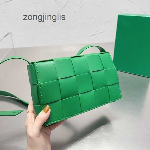 small designer fashion 2023 bag venetas bags woven square cassettes style simple botteges tofu same one-shoulder underarm mobile hngs
small designer fashion 2023 bag venetas bags woven square cassettes style simple botteges tofu same one-shoulder underarm mobile hngs